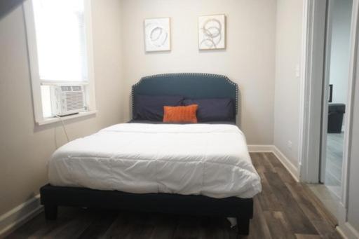 Apartment Cozy Apt Near Midway Airport & Downtown Chicago